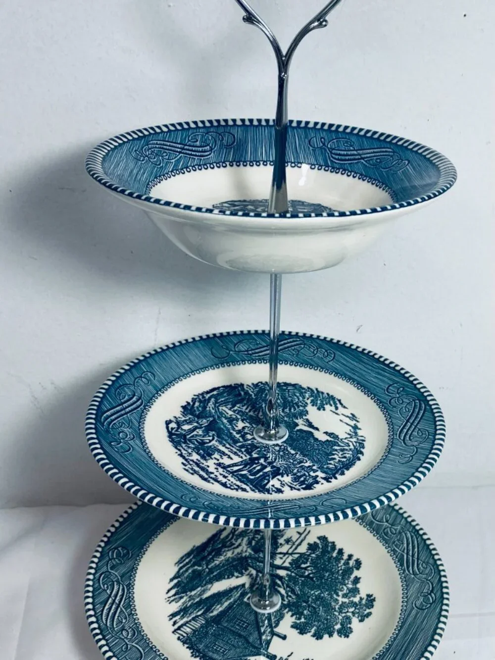 VNTG Currier & Ives Tidbit Tray, 3 Dishes, Silver Handle
